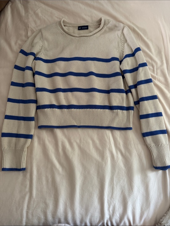 GAP Sweaters - GAP Cream Crewneck Sweater with Blue Stripes